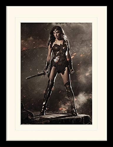 Batman V Superman - Wonder Woman Stampa Con Cornice 30x40 Cm